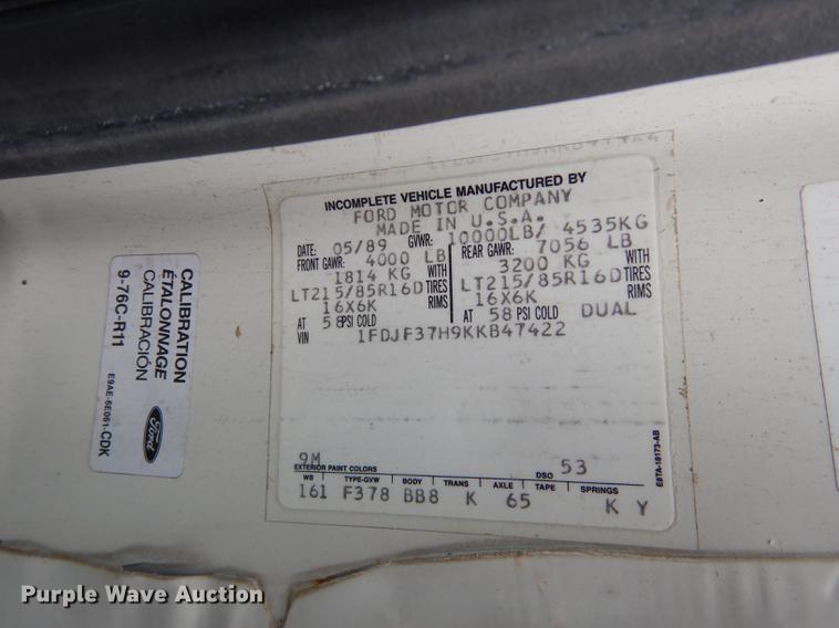 image for item DA1384 1989 Ford F350 Super Duty flatbed pickup truck