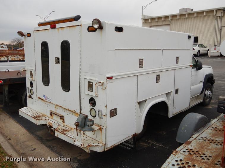 image for item DA1385 2003 Chevrolet Silverado 3500 utility bed pickup truck