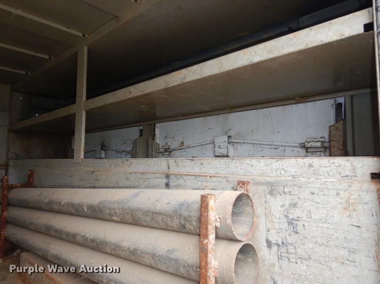 image for item DA1385 2003 Chevrolet Silverado 3500 utility bed pickup truck