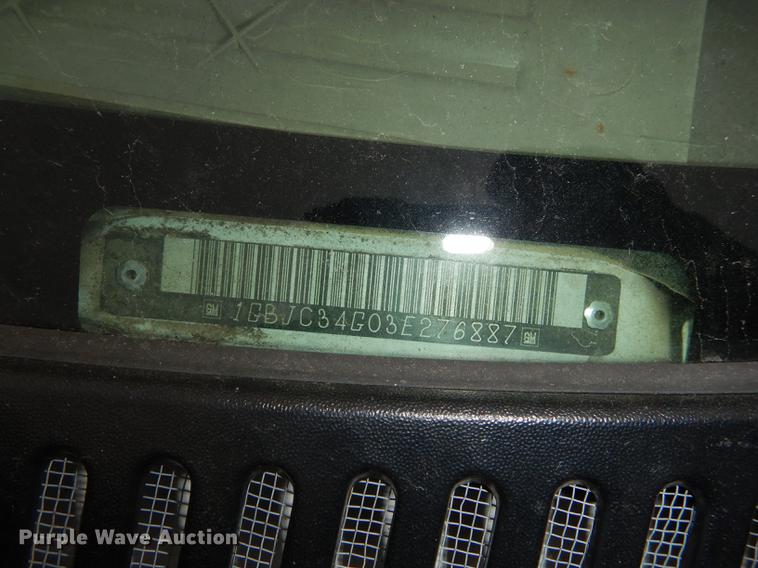 image for item DA1385 2003 Chevrolet Silverado 3500 utility bed pickup truck