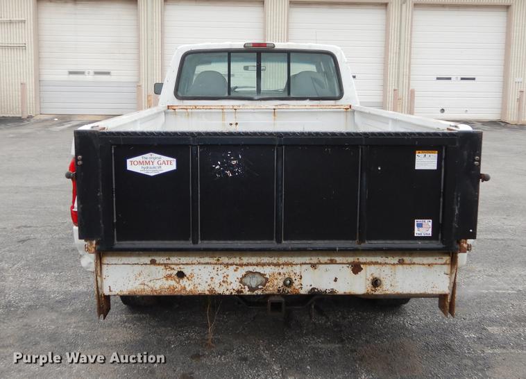 image for item DA1386 1995 Ford F350 Super Duty Crew Cab pickup truck