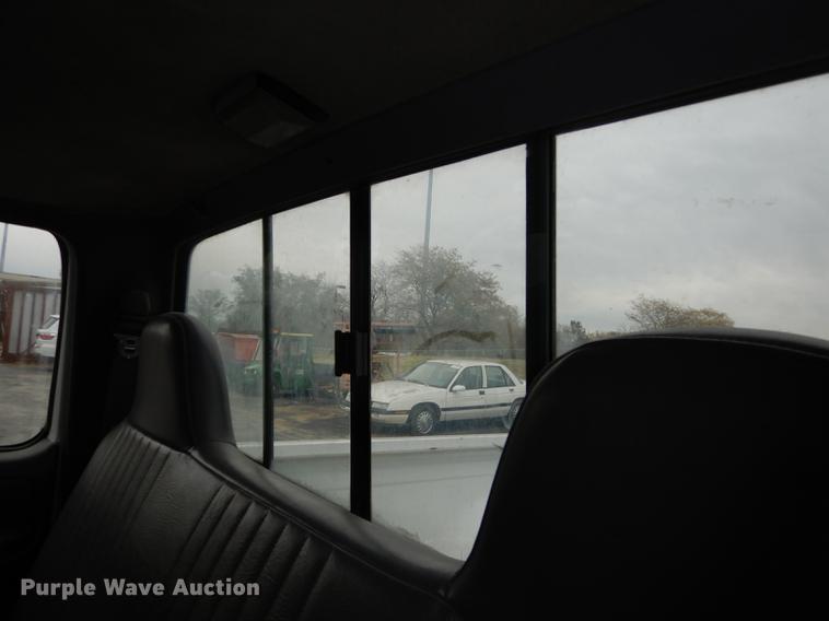 image for item DA1386 1995 Ford F350 Super Duty Crew Cab pickup truck