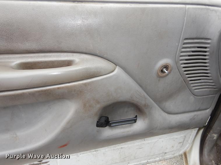 image for item DA1386 1995 Ford F350 Super Duty Crew Cab pickup truck