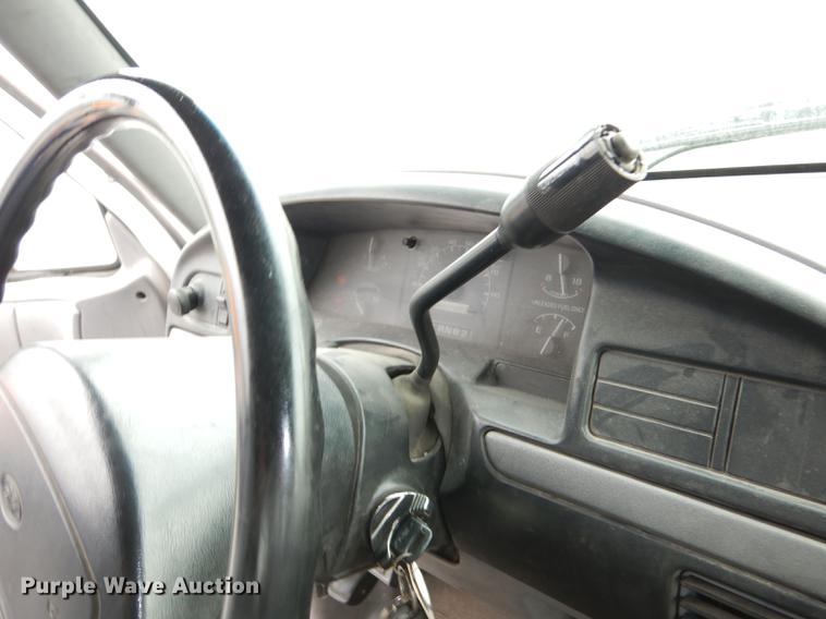 image for item DA1386 1995 Ford F350 Super Duty Crew Cab pickup truck