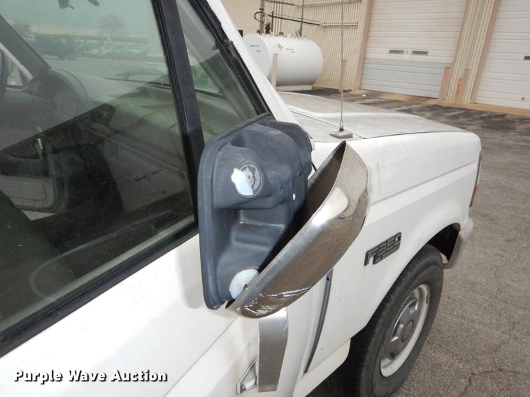 image for item DA1386 1995 Ford F350 Super Duty Crew Cab pickup truck