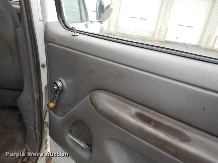 image for item DA1386 1995 Ford F350 Super Duty Crew Cab pickup truck