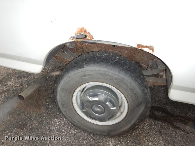 image for item DA1386 1995 Ford F350 Super Duty Crew Cab pickup truck