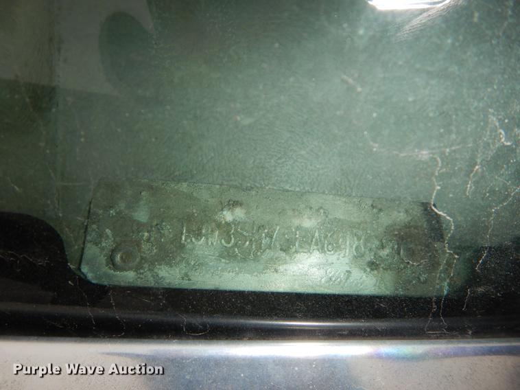 image for item DA1386 1995 Ford F350 Super Duty Crew Cab pickup truck