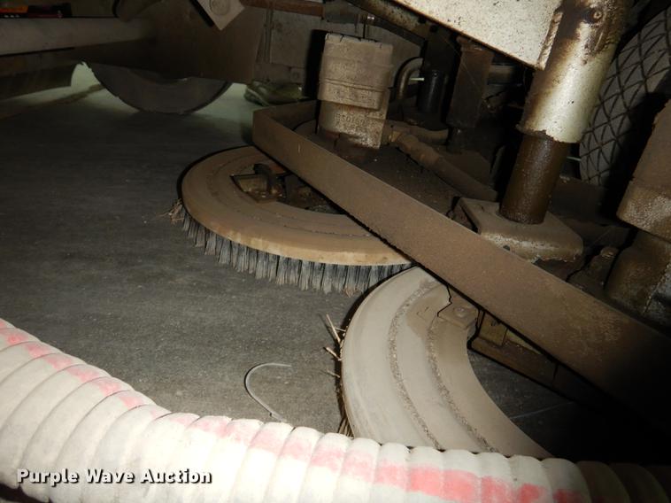 image for item DA1389 Clarke American 7000SS sweeper