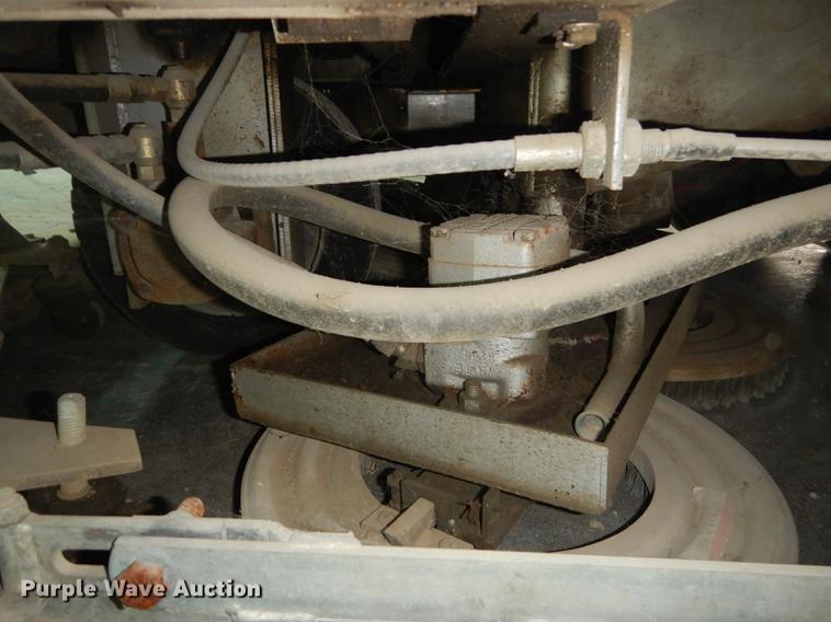 image for item DA1389 Clarke American 7000SS sweeper