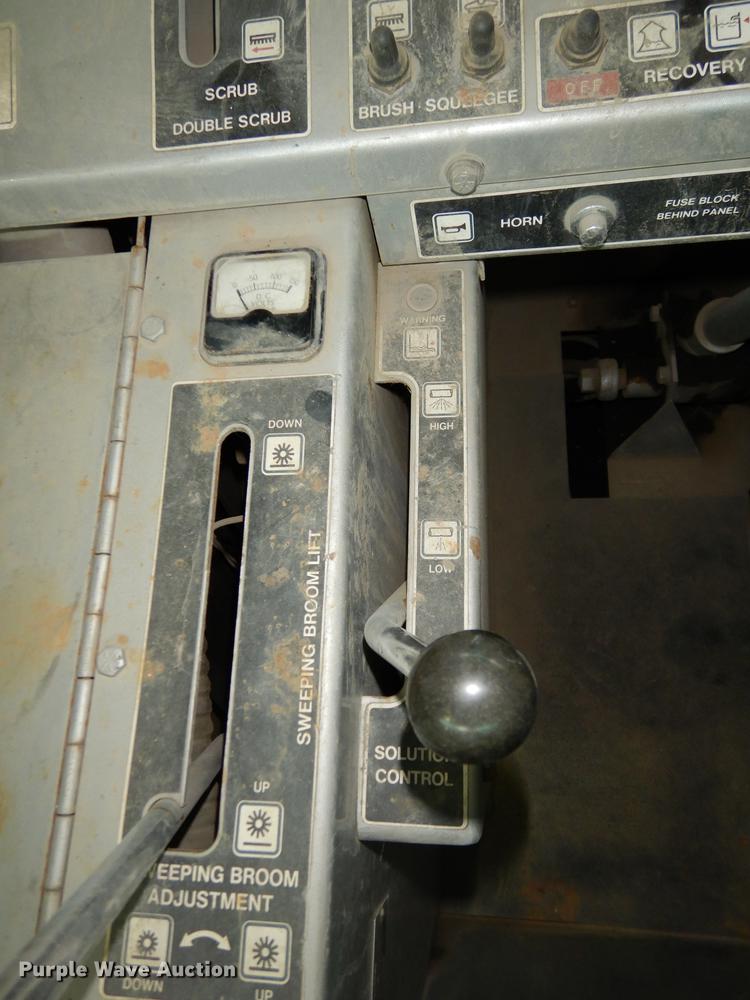 image for item DA1389 Clarke American 7000SS sweeper