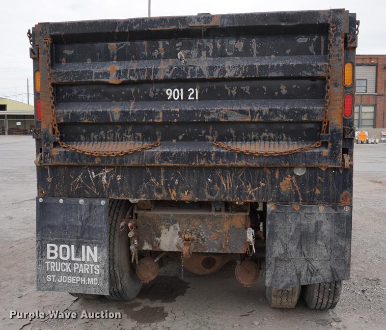 image for item DA1415 1990 International 4900 dump truck