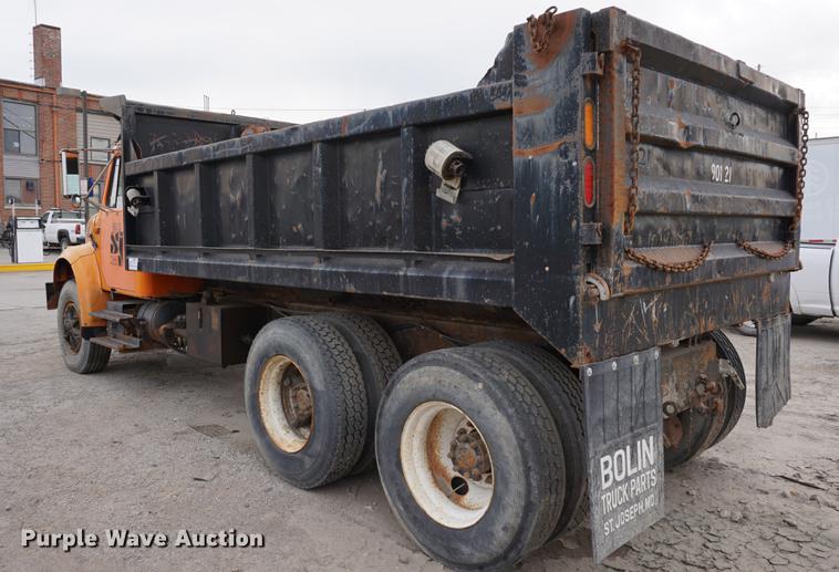 image for item DA1415 1990 International 4900 dump truck