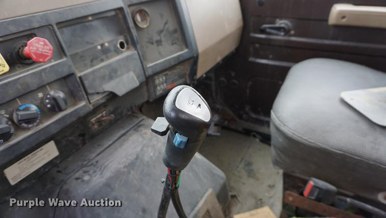 image for item DA1415 1990 International 4900 dump truck