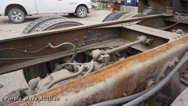 image for item DA1415 1990 International 4900 dump truck