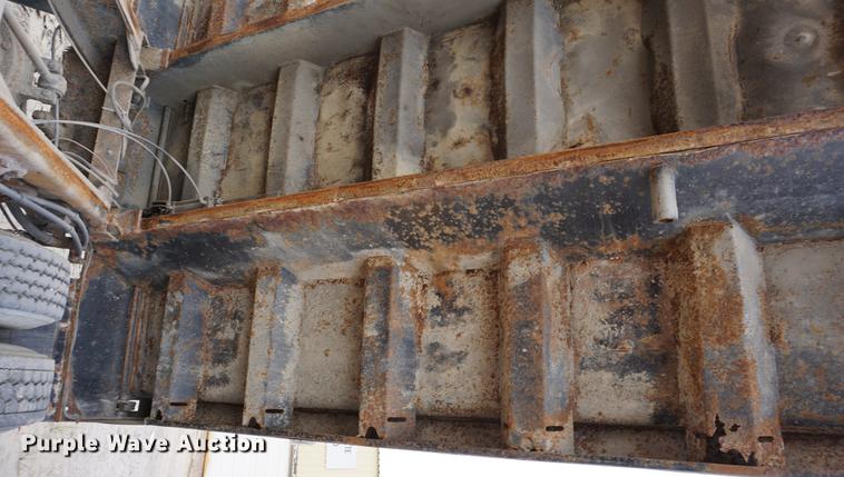 image for item DA1415 1990 International 4900 dump truck