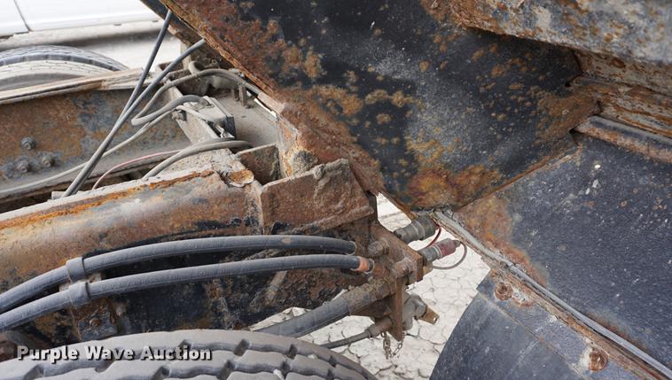 image for item DA1415 1990 International 4900 dump truck