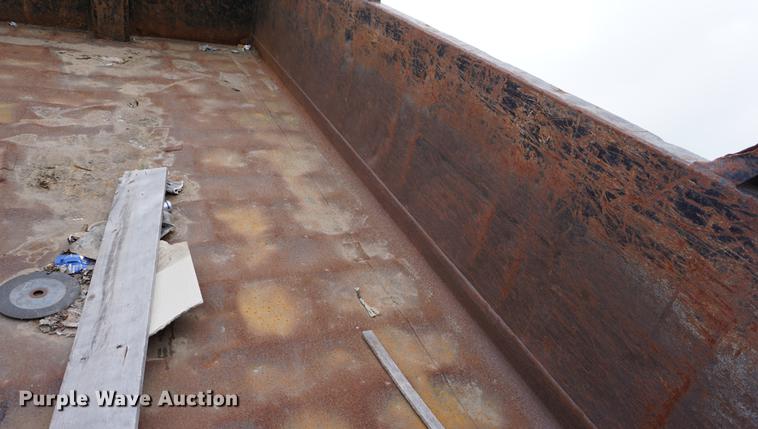 image for item DA1415 1990 International 4900 dump truck