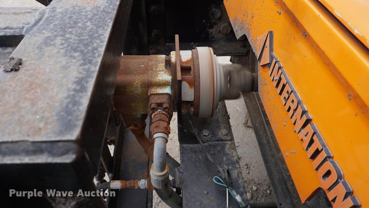 image for item DA1415 1990 International 4900 dump truck