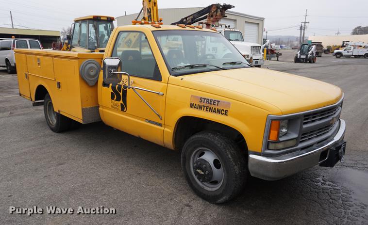 image for item DA1450 1994 Chevrolet 3500 utility bed pickup truck