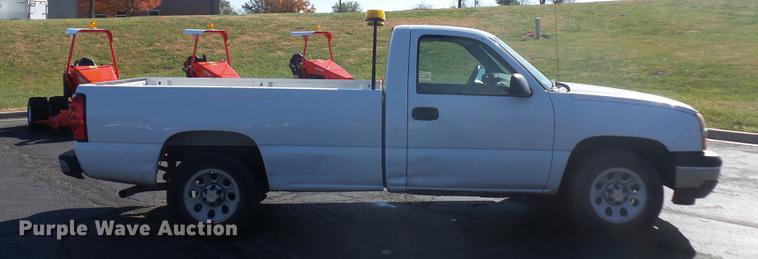 image for item DA6522 2005 Chevrolet Silverado 1500 pickup truck