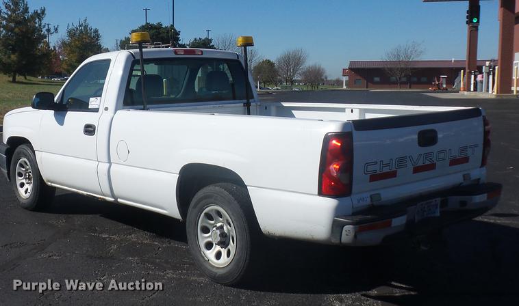 image for item DA6522 2005 Chevrolet Silverado 1500 pickup truck