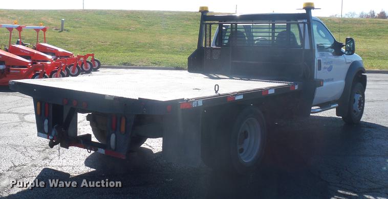 image for item DA6524 2006 Ford F450 flatbed truck