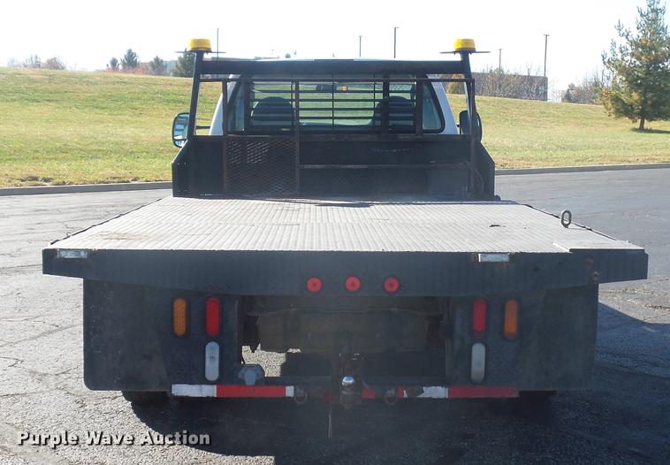 image for item DA6524 2006 Ford F450 flatbed truck