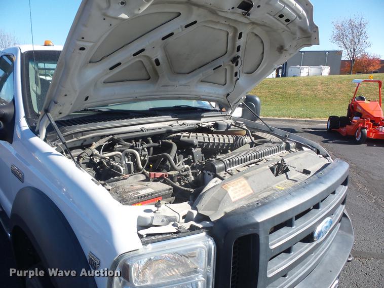 image for item DA6524 2006 Ford F450 flatbed truck