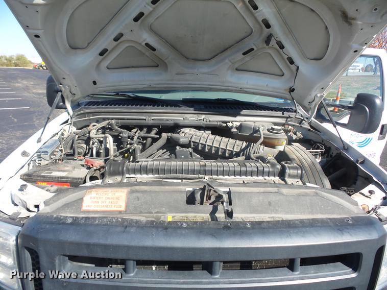 image for item DA6524 2006 Ford F450 flatbed truck