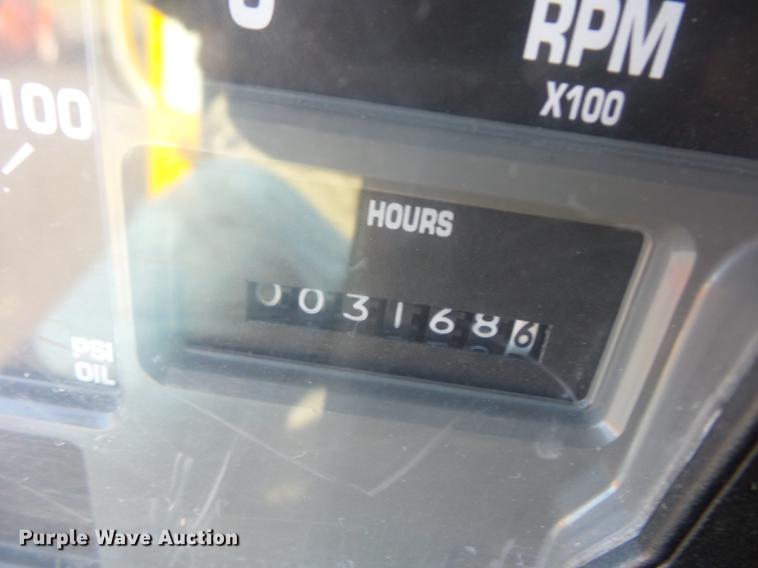 image for item DA6526 2002 International 4900 dump truck