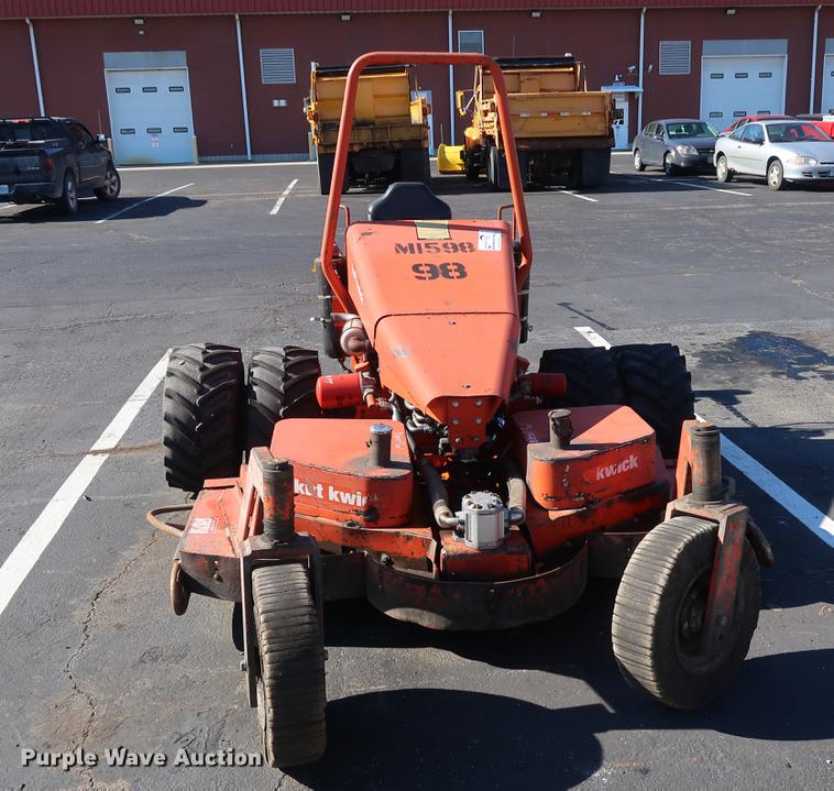 image for item DA6533 Kut Kwick SSM3S-72D slope mower