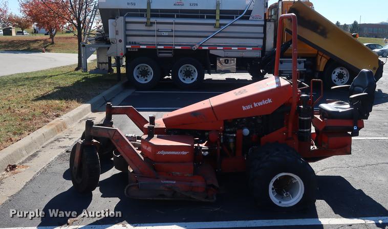 image for item DA6533 Kut Kwick SSM3S-72D slope mower