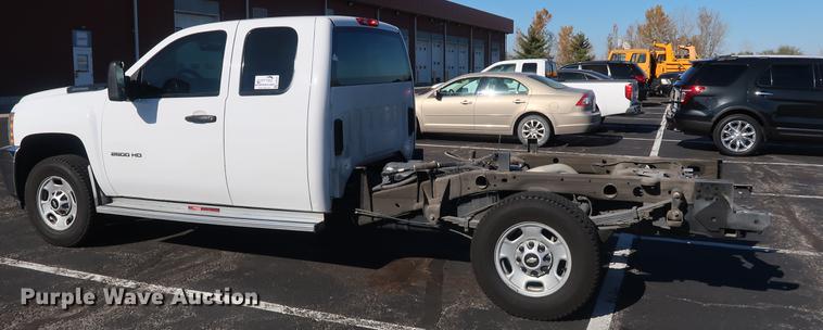 image for item DA6541 2013 Chevrolet Silverado 2500HD Ext.Cab pickup truck cab and chassis