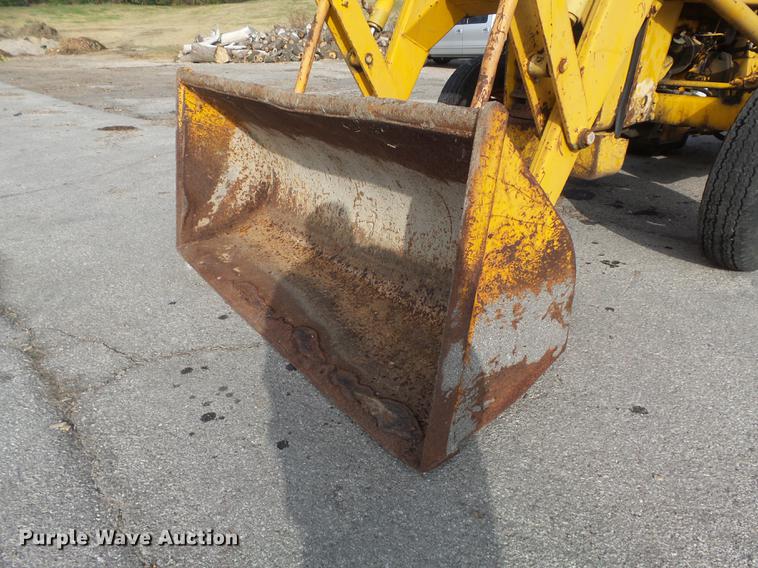 image for item DB6340 1979 Massey-Ferguson 30B backhoe