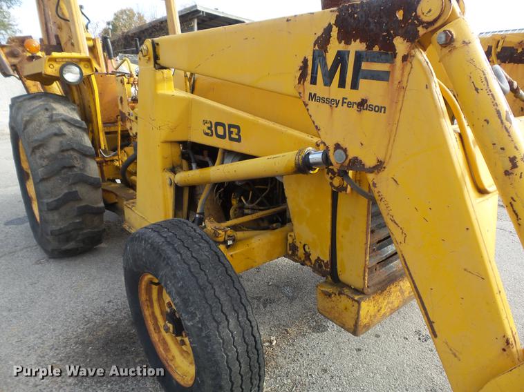 image for item DB6340 1979 Massey-Ferguson 30B backhoe