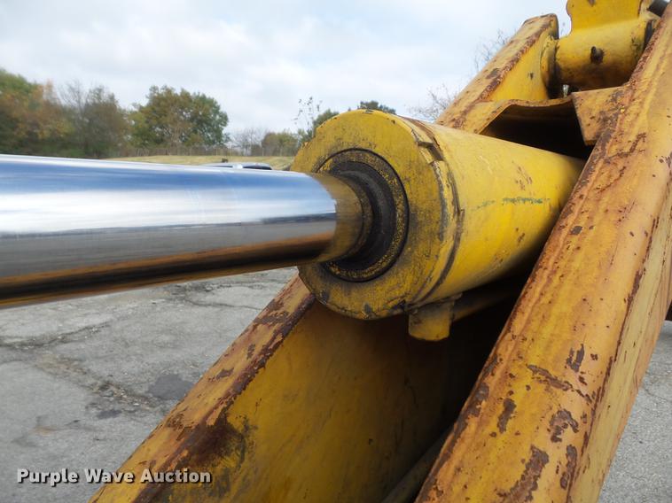 image for item DB6340 1979 Massey-Ferguson 30B backhoe