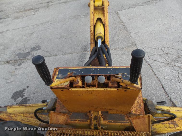 image for item DB6340 1979 Massey-Ferguson 30B backhoe