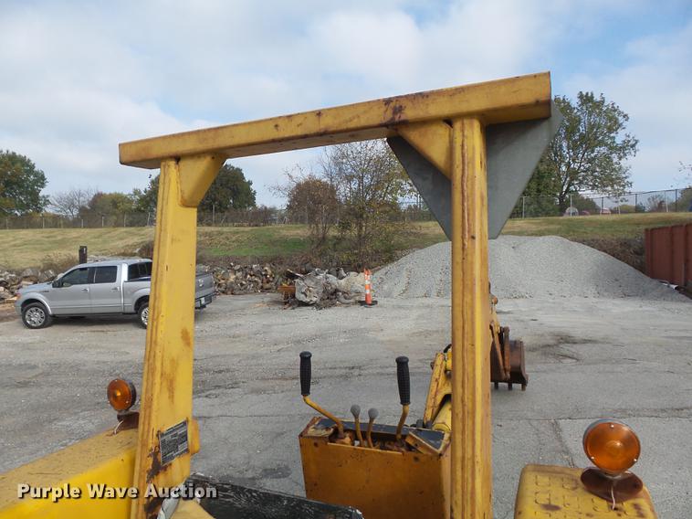 image for item DB6340 1979 Massey-Ferguson 30B backhoe