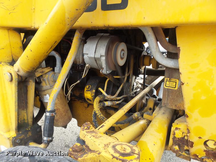 image for item DB6340 1979 Massey-Ferguson 30B backhoe