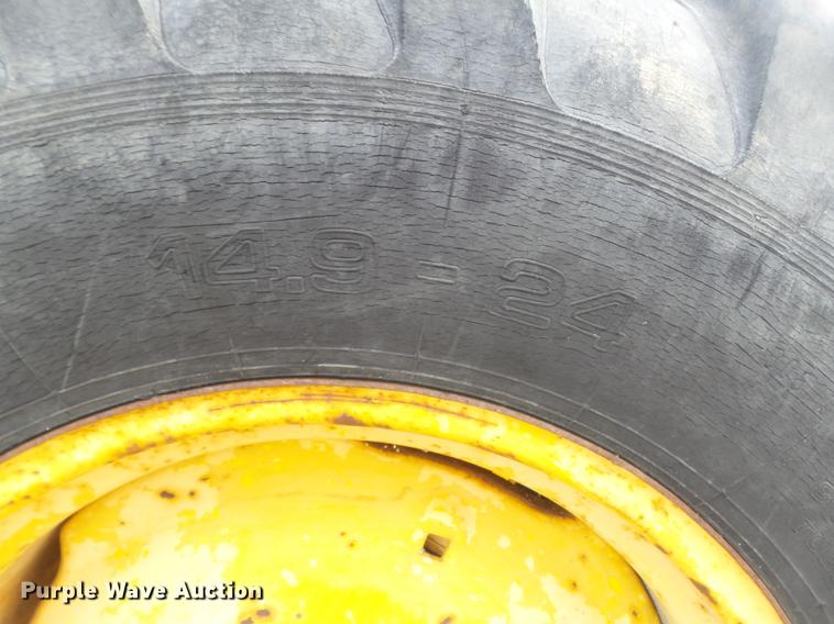 image for item DB6340 1979 Massey-Ferguson 30B backhoe