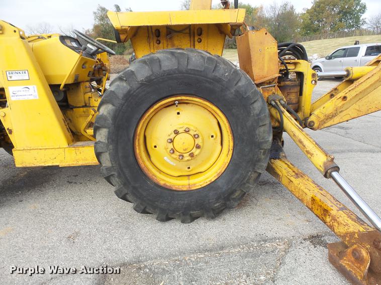 image for item DB6340 1979 Massey-Ferguson 30B backhoe