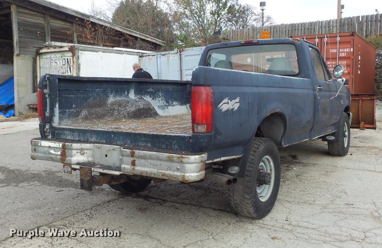 image for item DB6341 1996 Ford F250 XL pickup truck