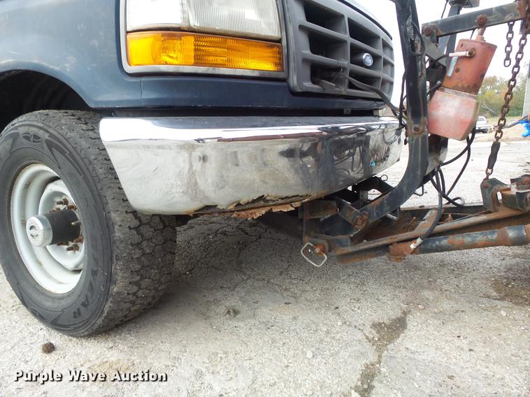 image for item DB6341 1996 Ford F250 XL pickup truck