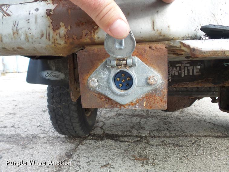 image for item DB6341 1996 Ford F250 XL pickup truck