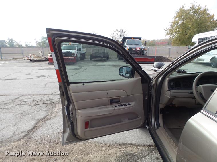 image for item DB6342 2005 Ford Crown Victoria Police Interceptor