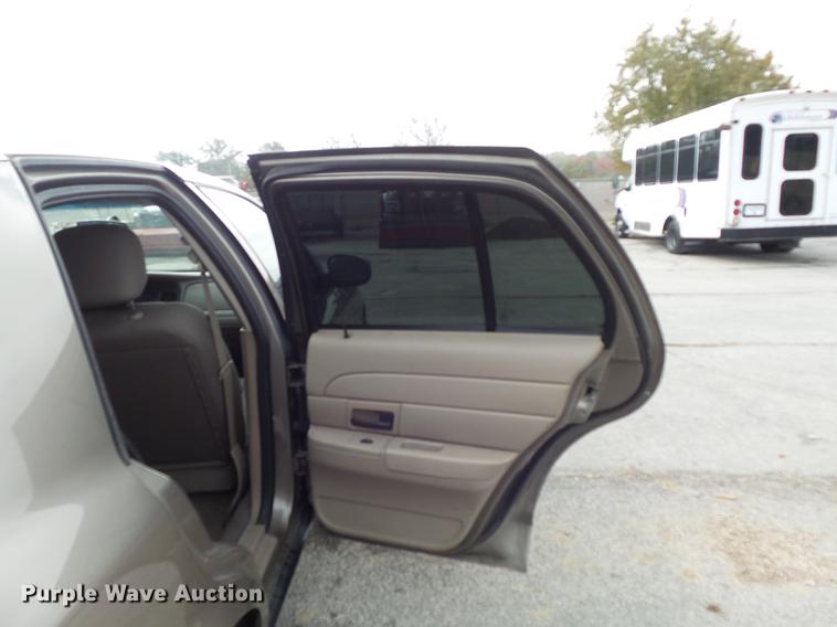 image for item DB6342 2005 Ford Crown Victoria Police Interceptor