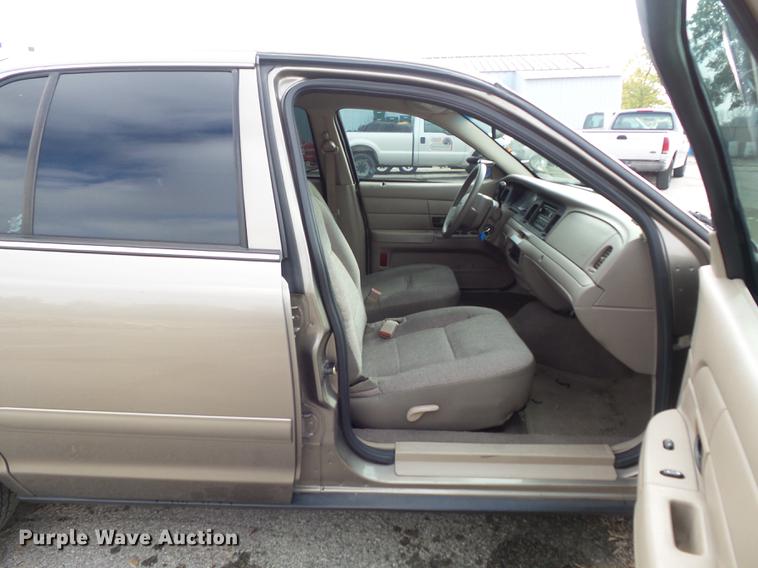 image for item DB6342 2005 Ford Crown Victoria Police Interceptor