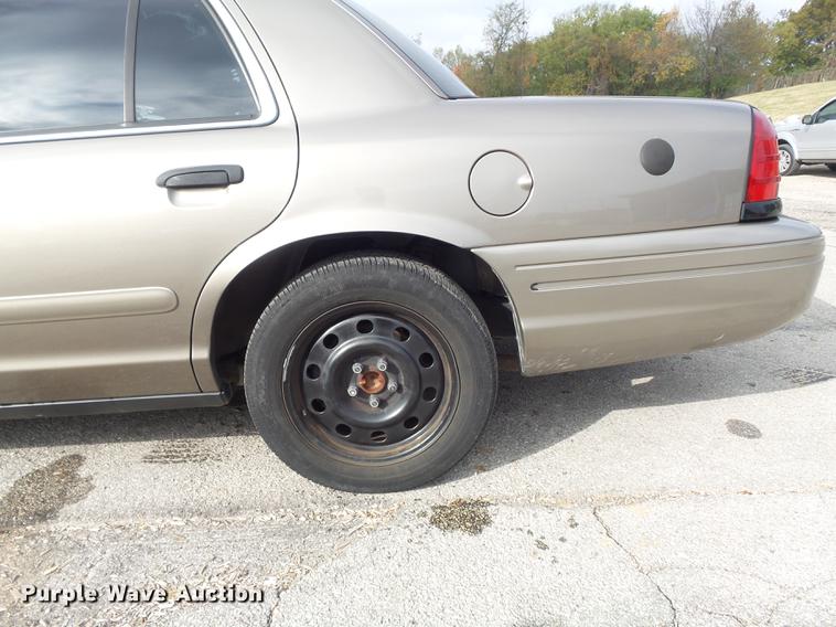 image for item DB6342 2005 Ford Crown Victoria Police Interceptor