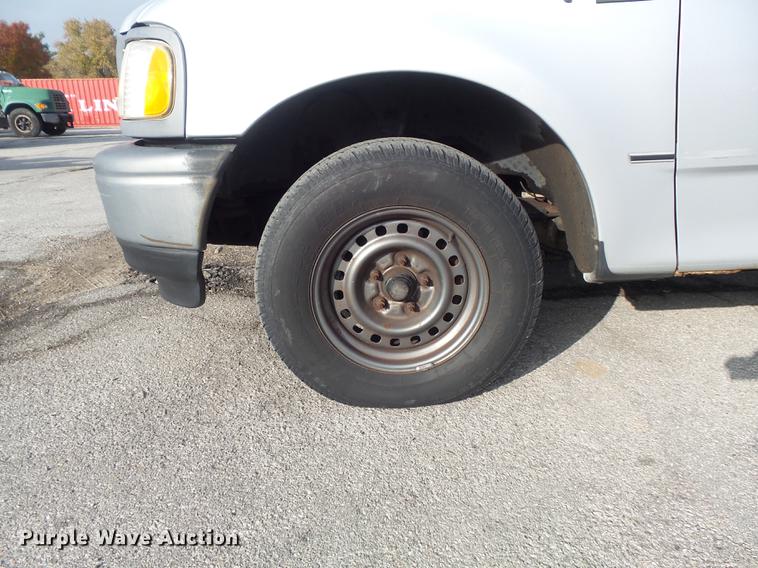 image for item DB6343 1998 Ford F150 pickup truck